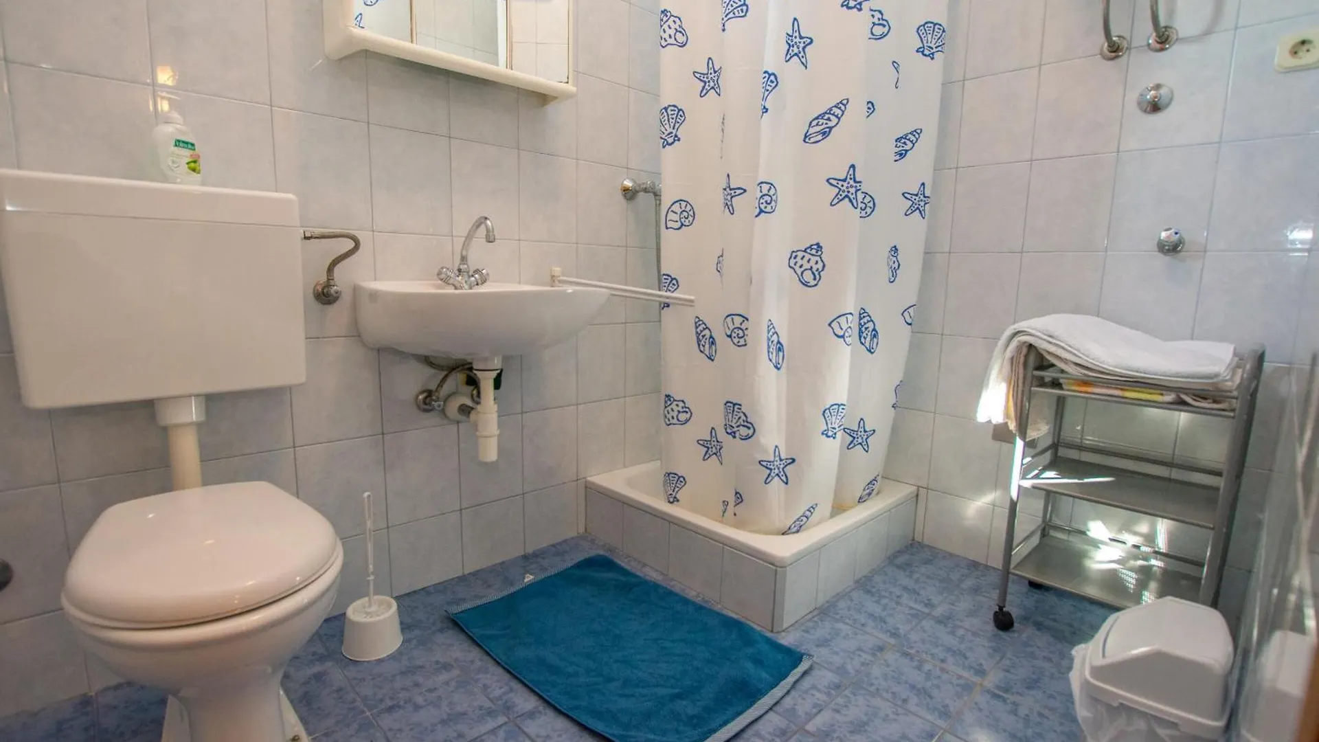 Apartments Barbara Pakostane 0*,  Croatia