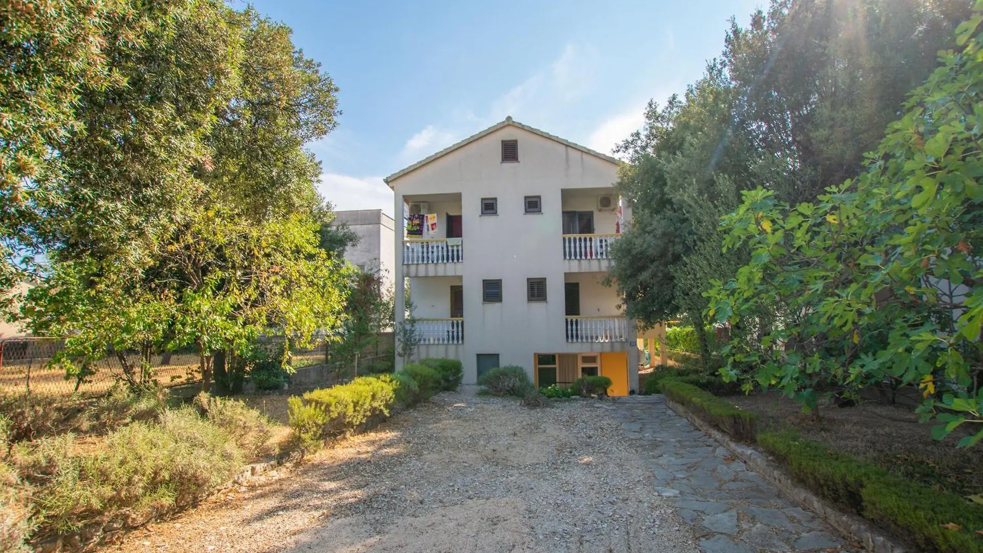 Apartments Barbara Pakostane 0*,  Croatia
